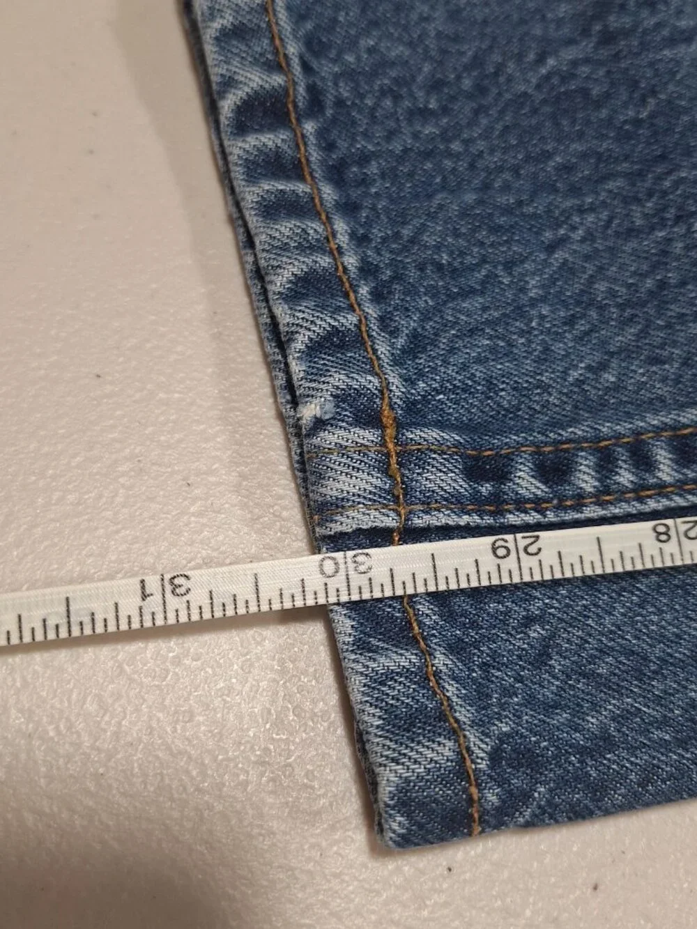 Helmut Lang Men's 6-Pocket Blue Jeans Slim Straight Fit Mid Rise. Measures 29x30